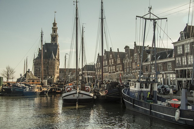 Vakantie in Nederland: van natuurbeleving tot luxe en avontuur